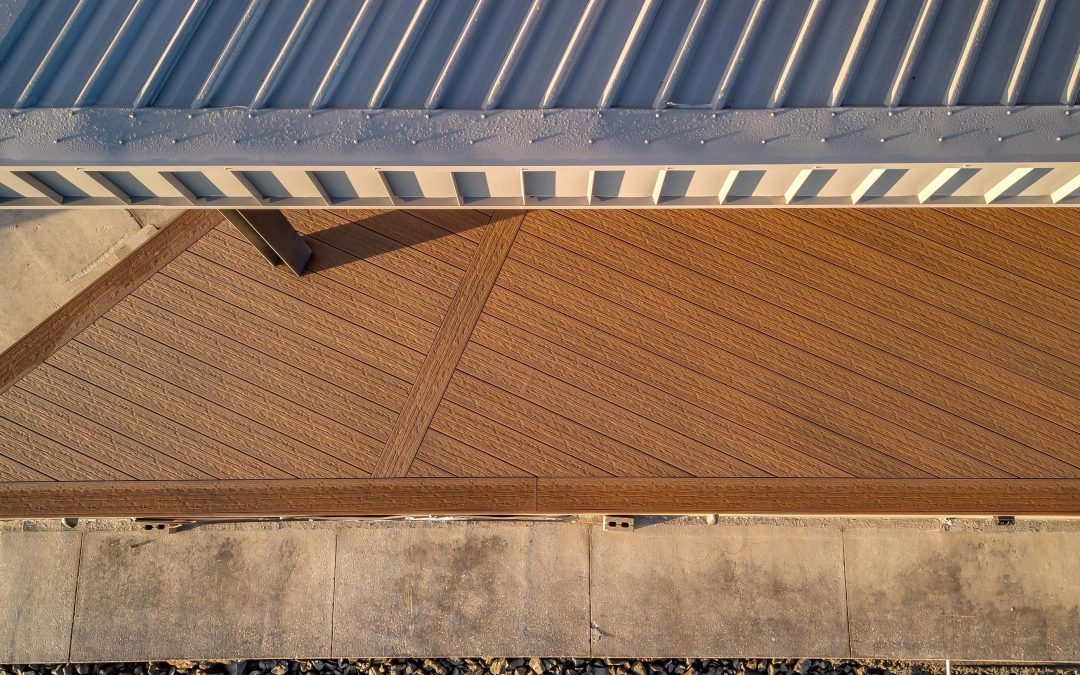 Composite vs Timber Decking Gold Coast: Which is Best for Your Home?